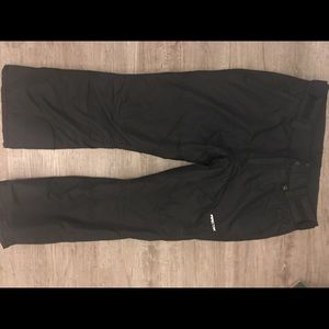 1X black snow pants or ski pants, water resistant
